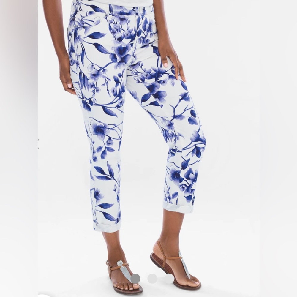 So Slimming Floral Girlfriend Crop
